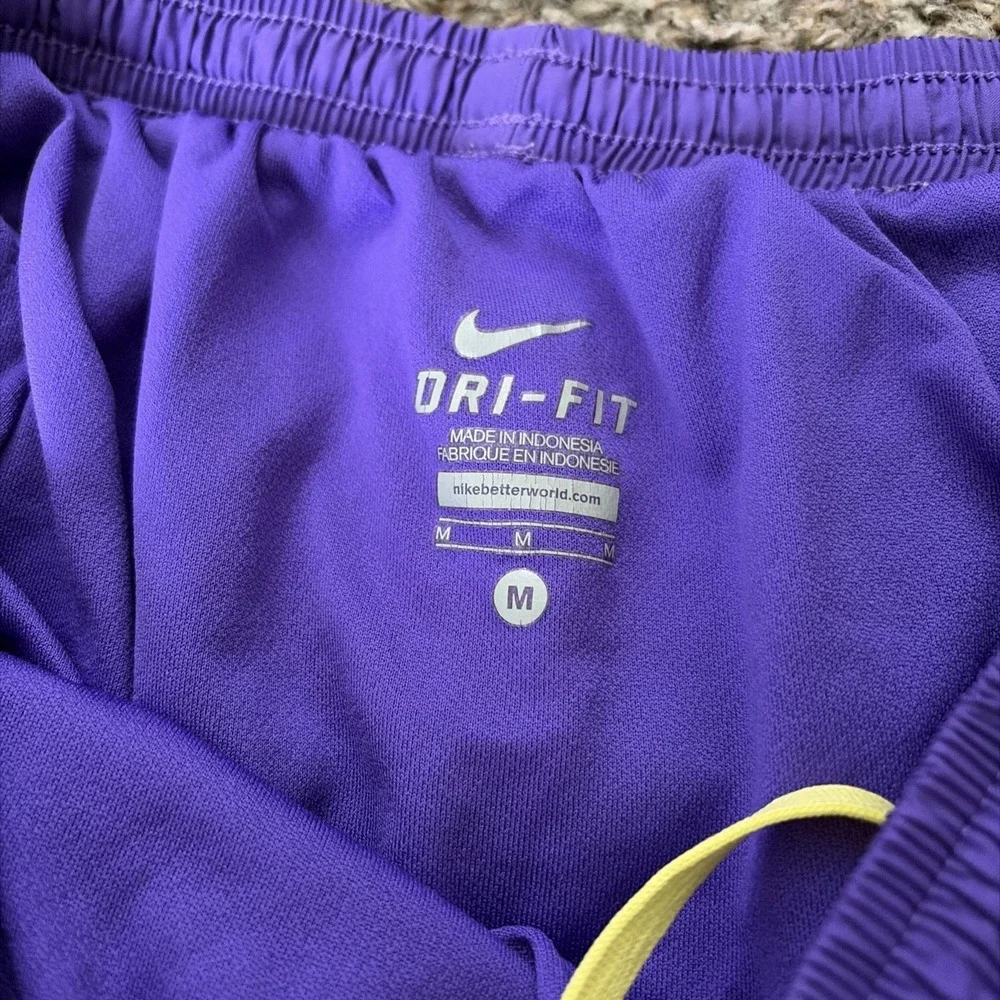 Nike Tempo Running Shorts Medium Lined Purple Yellow